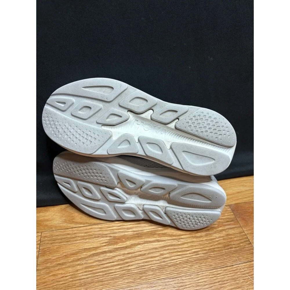 Women’s Hoka One One Rincon 4 Light Grey Walking Running Shoes Size 10 Wide D